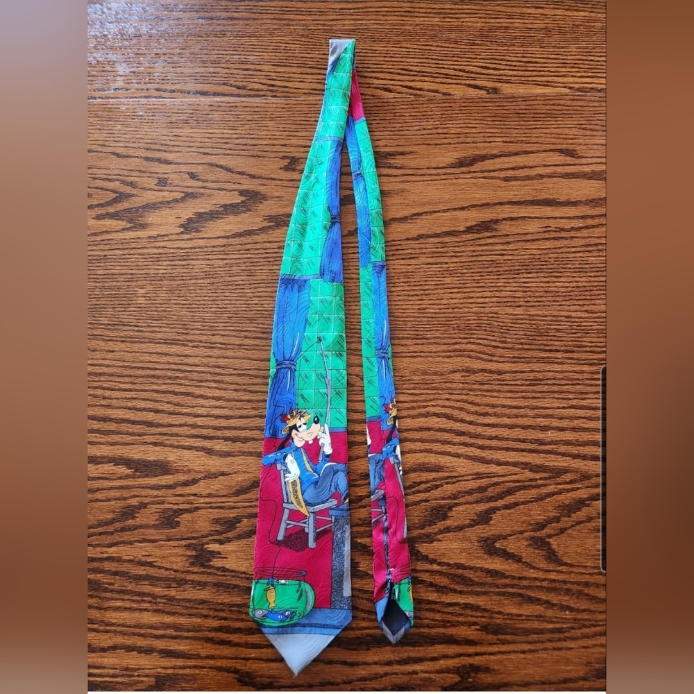 Mickey & Co Disney Goofy Fishing Neck Tie 100% Silk